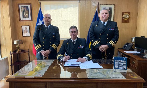 Capitanía de Puerto de Punta Arenas realiza ceremonia de cambio de mando