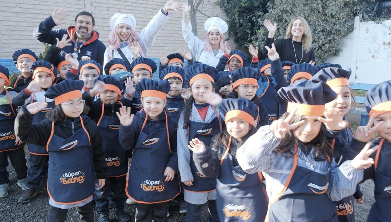 /agrosuper-alcanza-mas-de-6-mil-alumnos-beneficiados-con-su-programa-super
