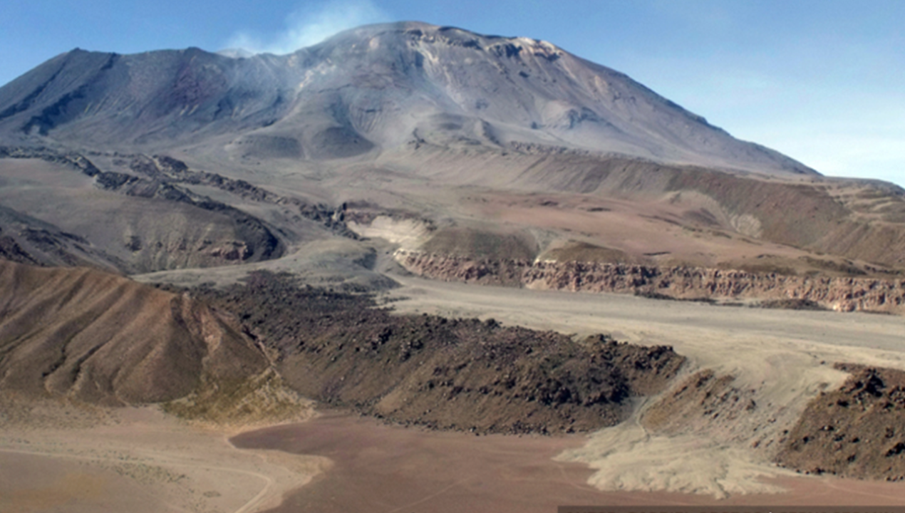 /regionales/region-de-atacama/volcan-lascar-se-mantiene-alerta-amarilla-por-posible-actividad-eruptiva