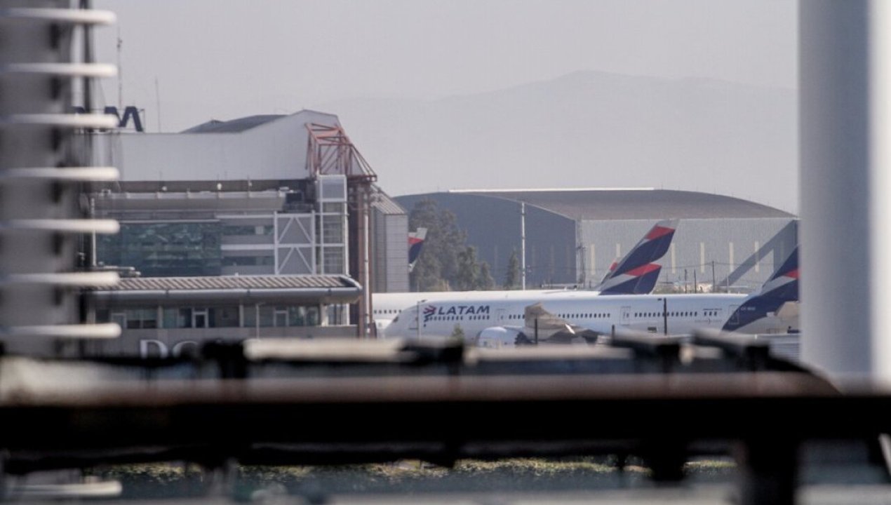 /actualidad/paro-de-pilotos-de-latam-deja-20-mil-pasajeros-afectados-en-vuelos