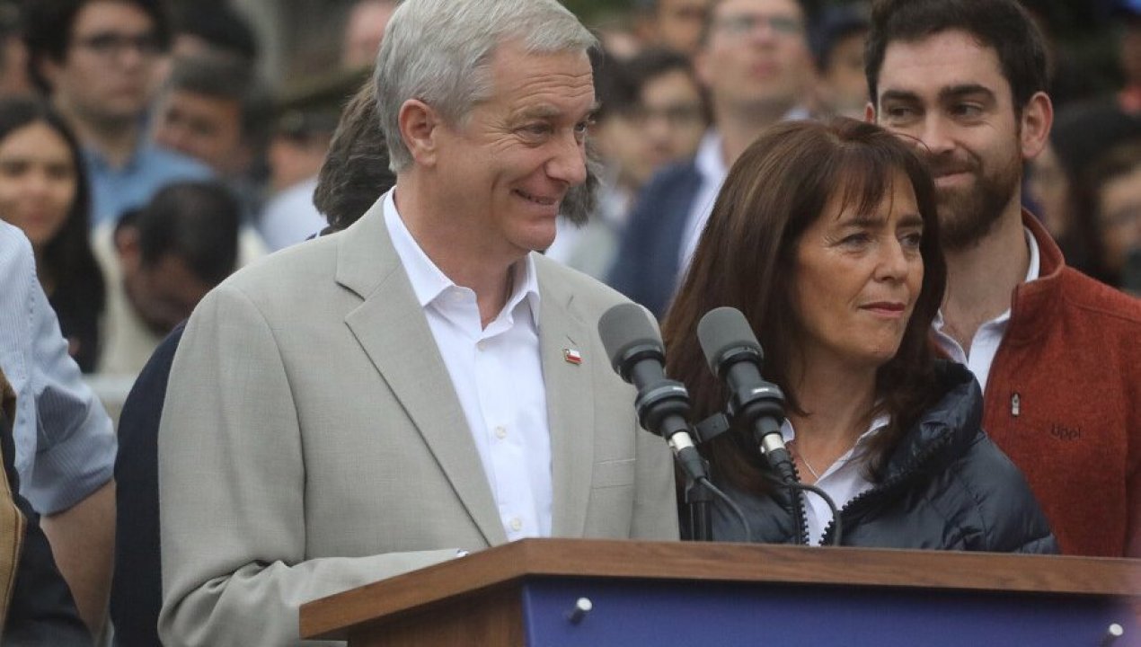 /actualidad/politica/kast-invita-a-invita-a-irregulares-a-abandonar-el-pais-y-cuando-esten-con