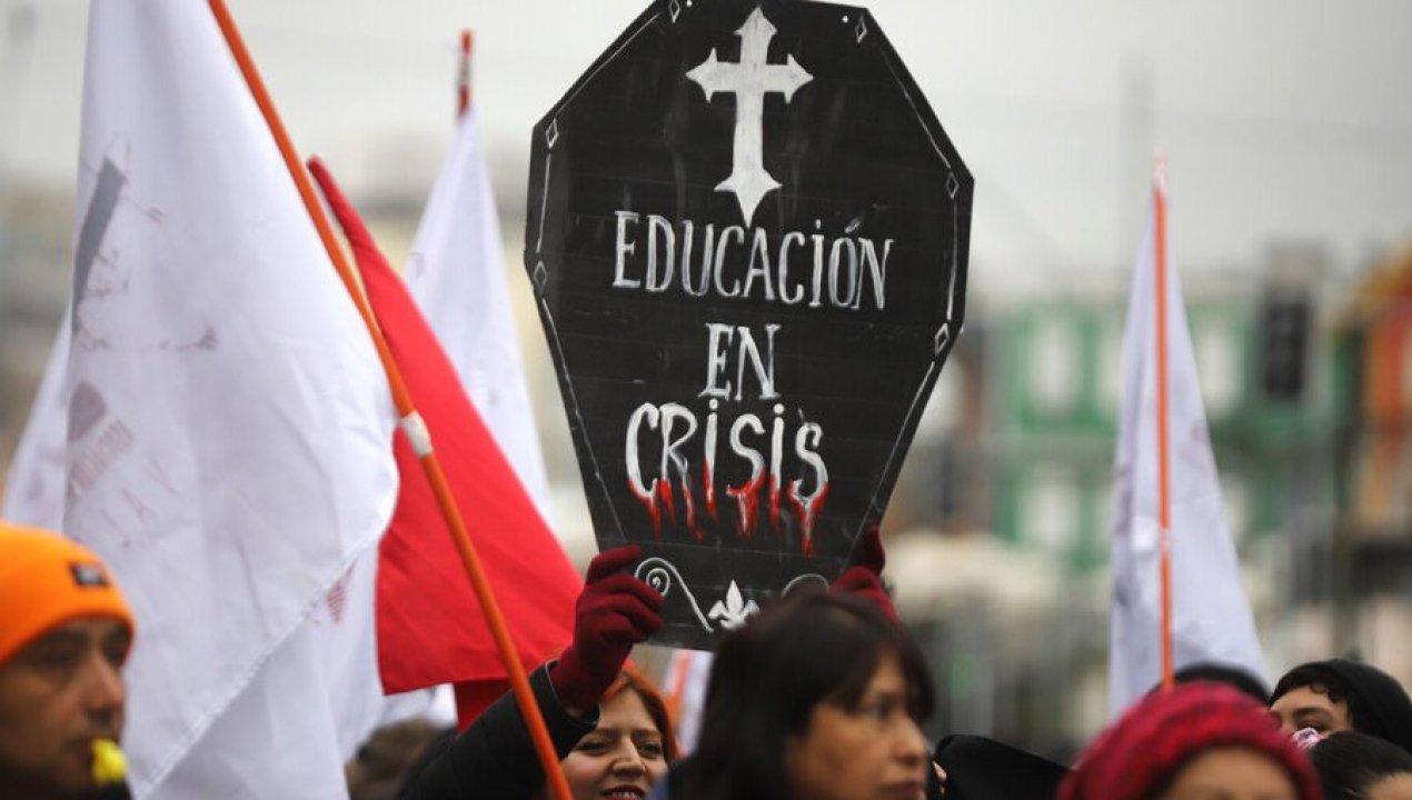 /actualidad/educacion/educacion-superior/fne-alerta-que-mas-de-un-tercio-de-las-carreras-no-recupera-la-inversion-en