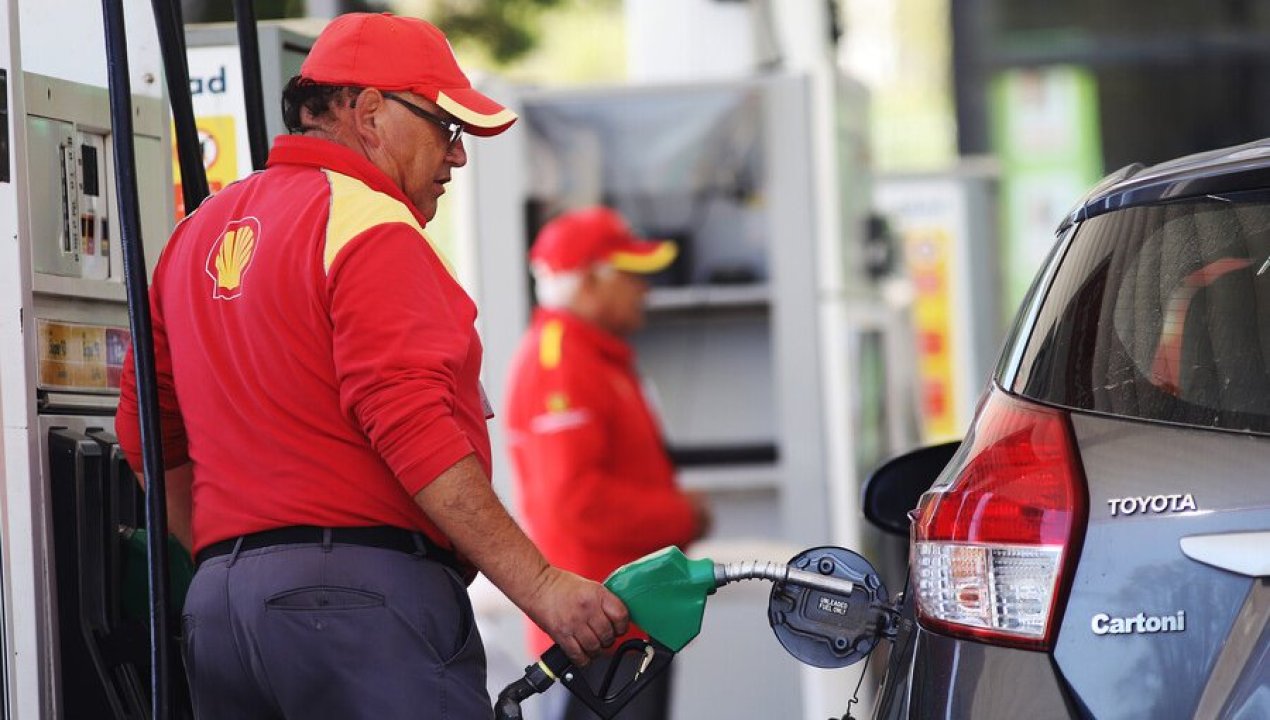 /actualidad/enap-anuncia-nuevas-alzas-en-bencinas-y-fuerte-aumento-en-parafina