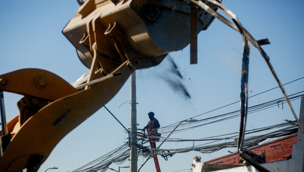 /actualidad/empresa-sin-maquinaria-ni-trabajadores-recibio-6-700-millones-por-retiro